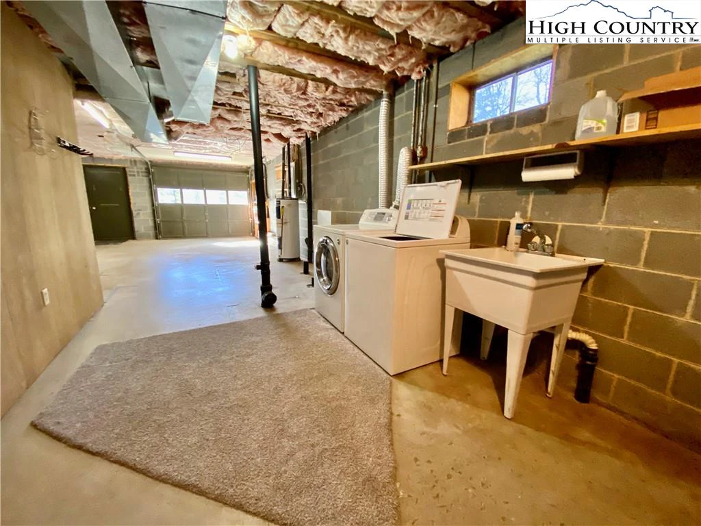 Image number 5 for the current listing