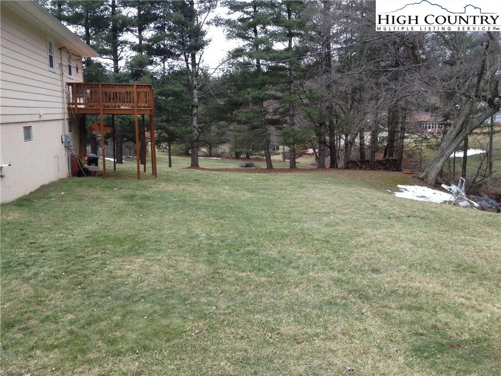 Image number 2 for the current listing