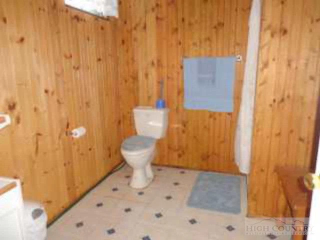 Image number 5 for the current listing
