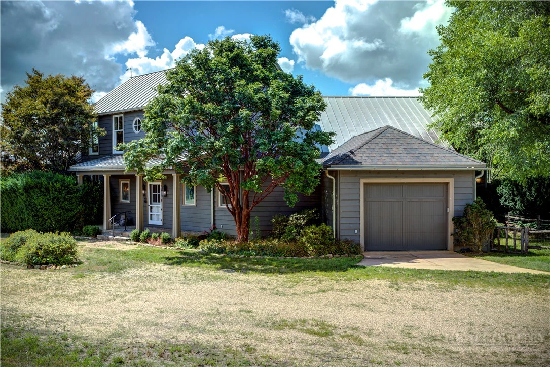 Image number 3 for the current listing
