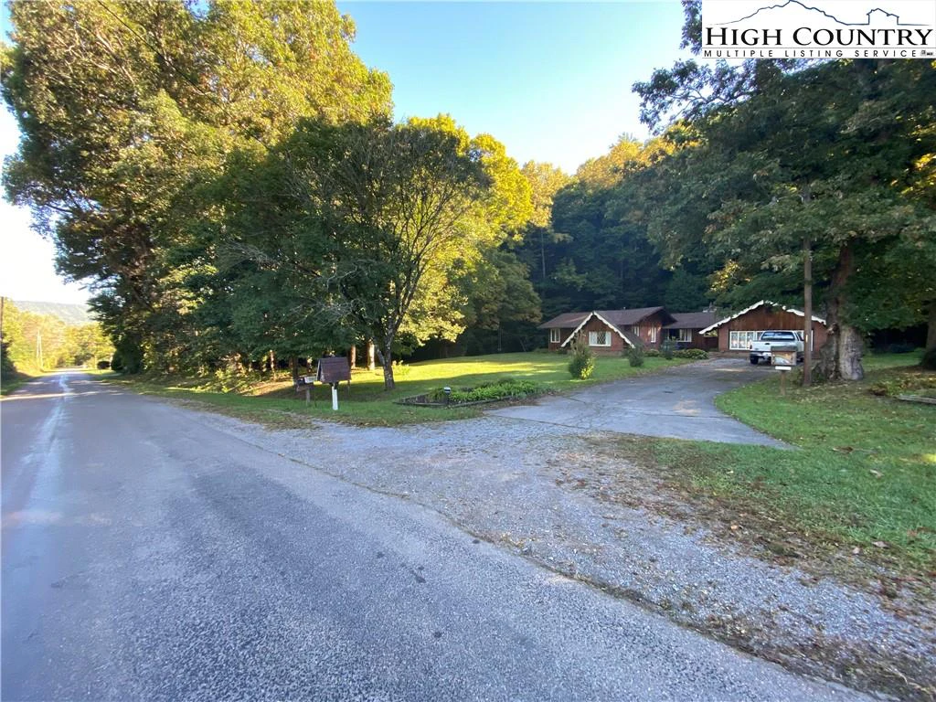 Image number 20 for the current listing