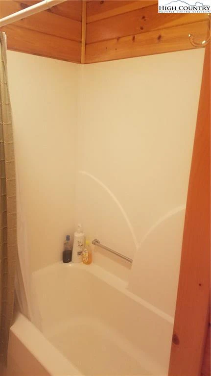 Image number 6 for the current listing