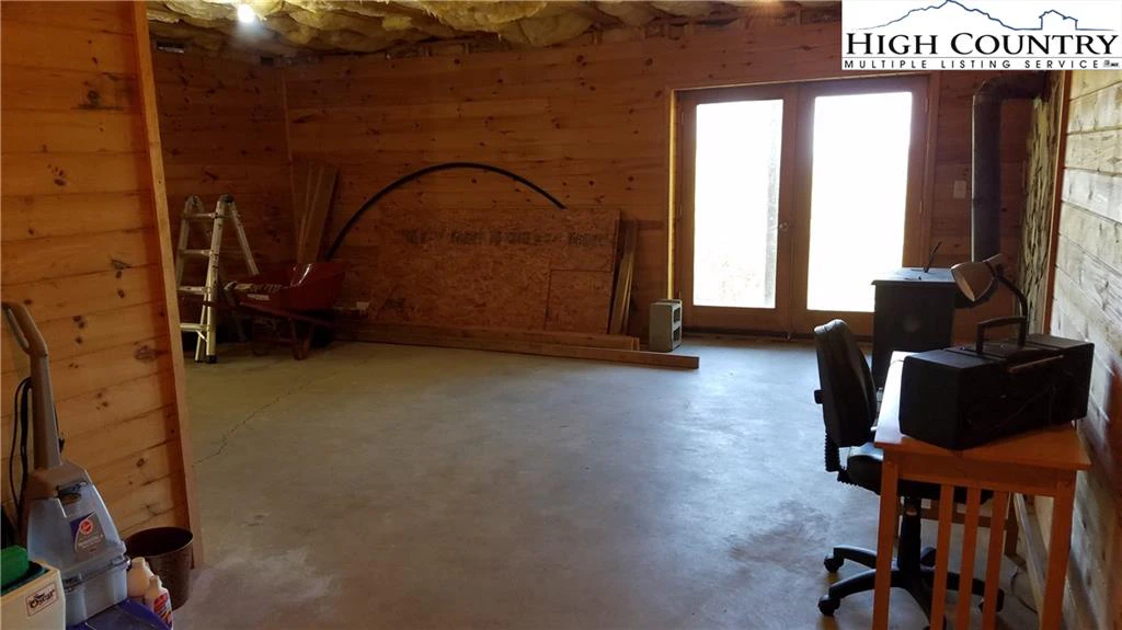 Image number 8 for the current listing