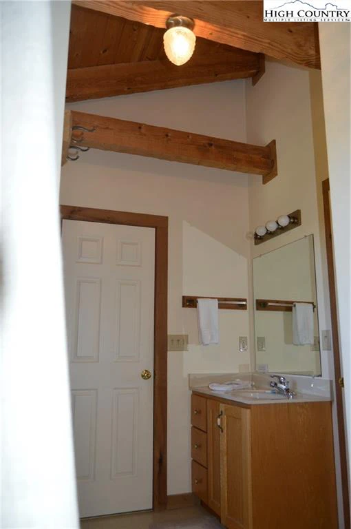 Image number 8 for the current listing