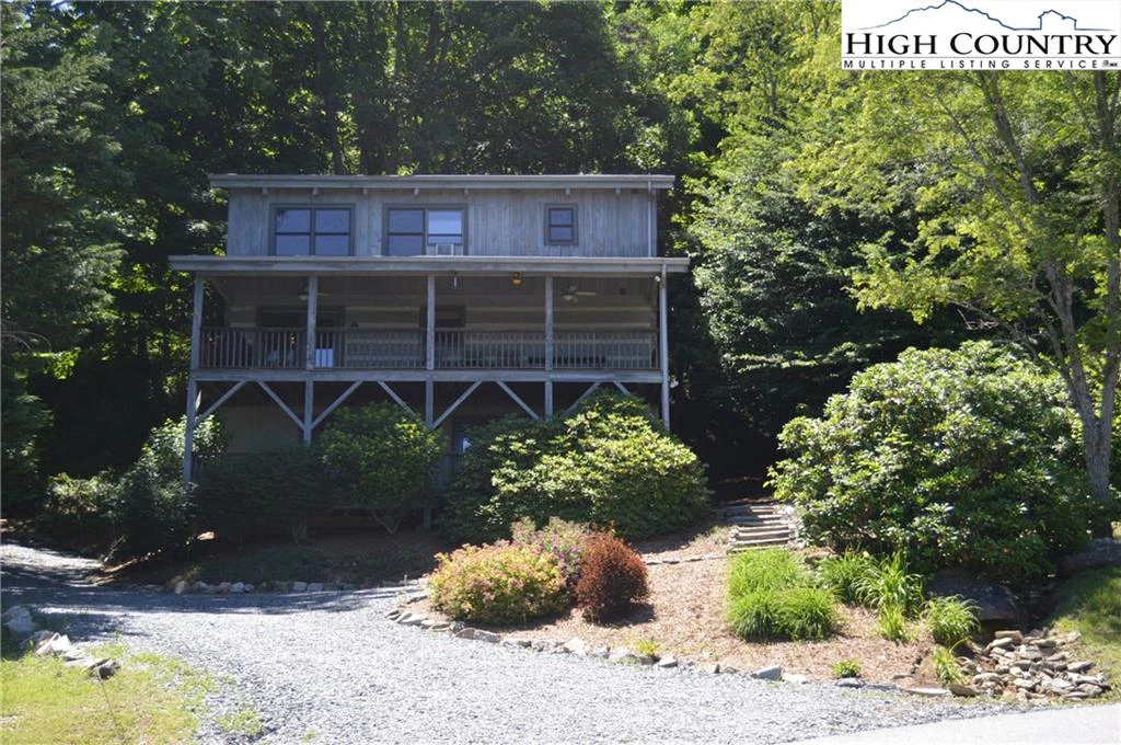 Image number 31 for the current listing