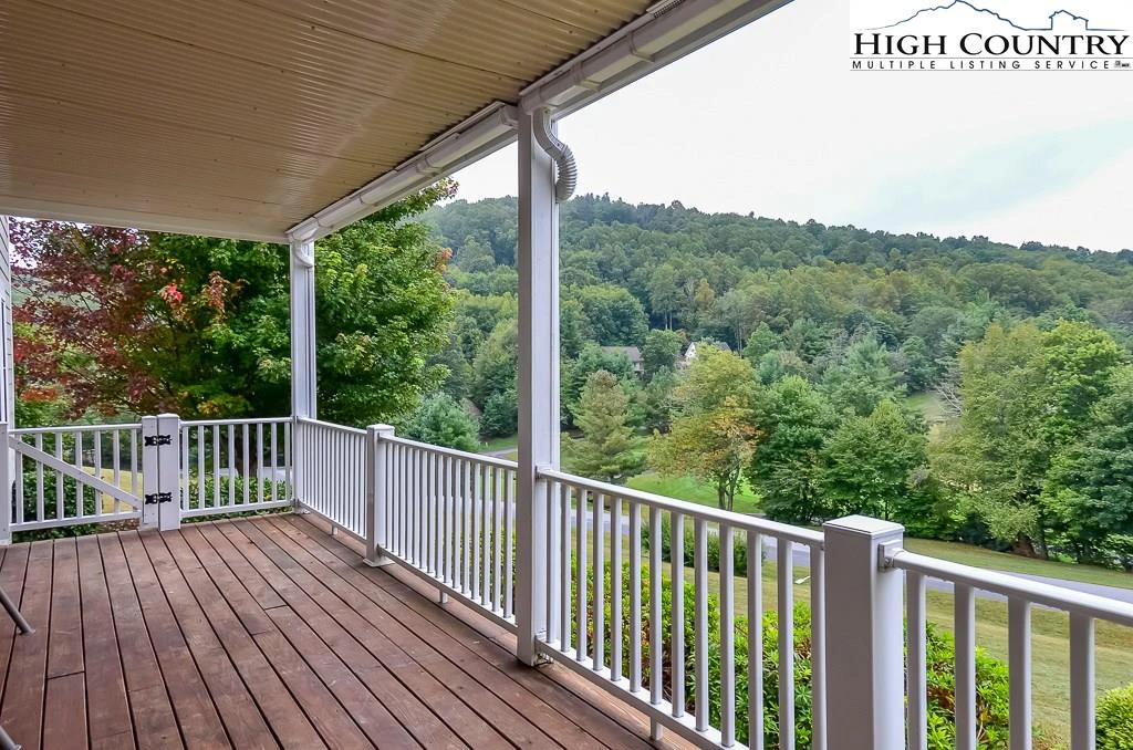 Image number 9 for the current listing