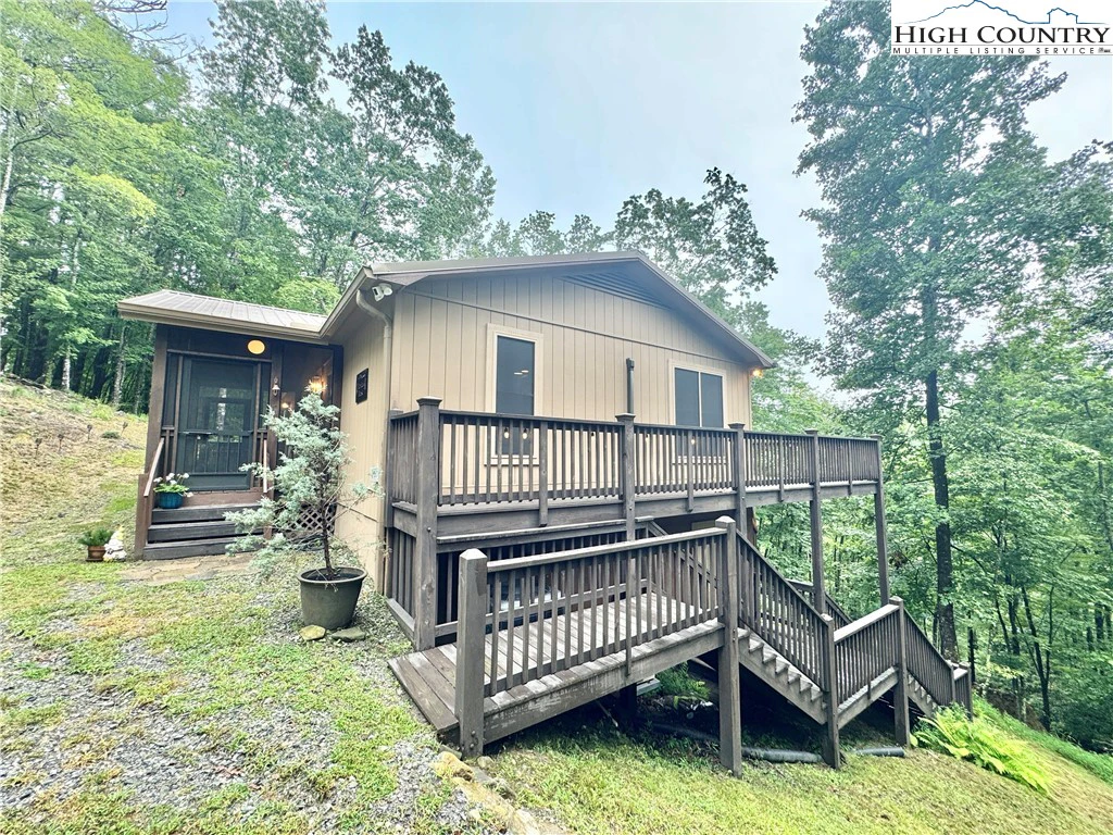 Image number 11 for the current listing