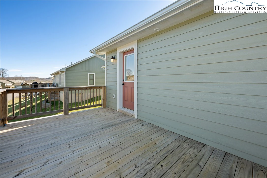 Image number 10 for the current listing