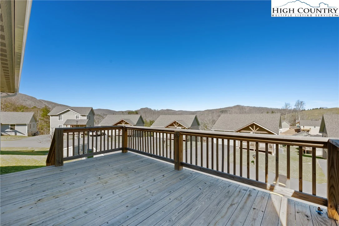 Image number 12 for the current listing