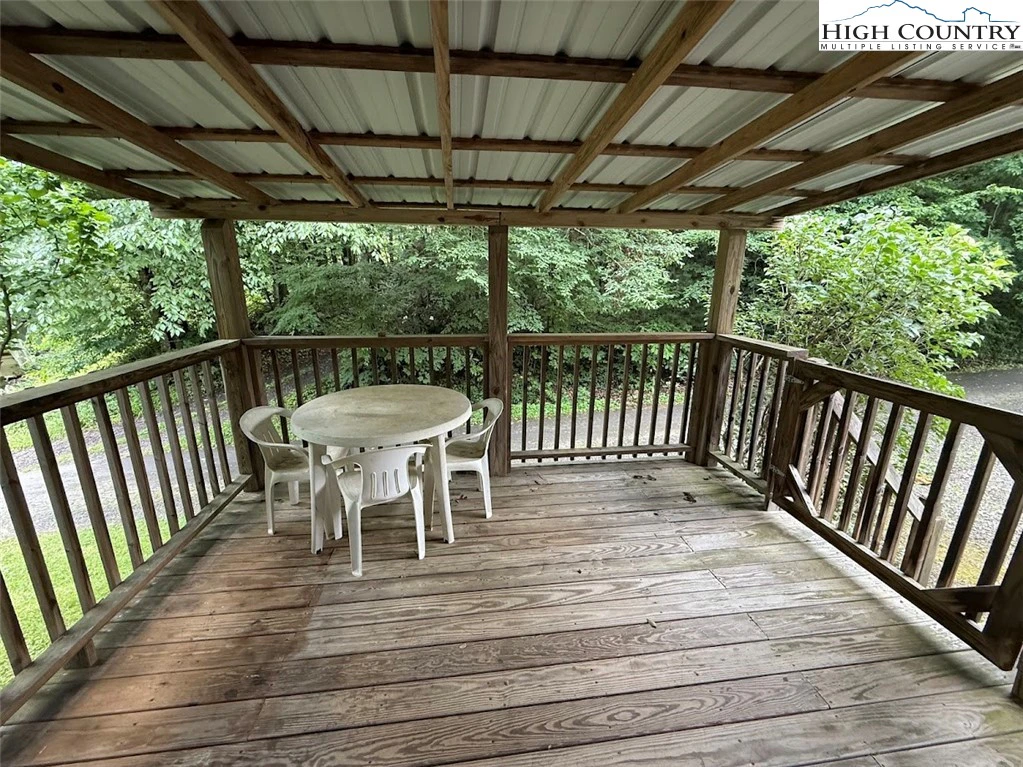 Image number 10 for the current listing