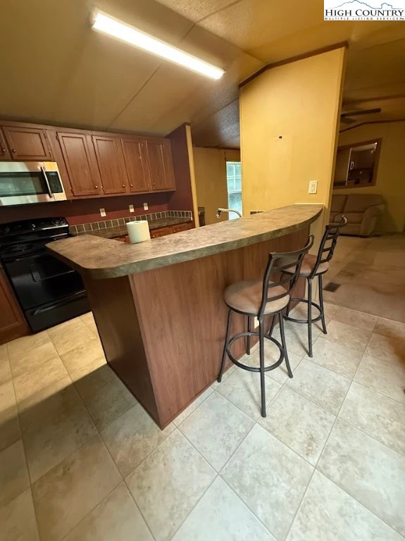 Image number 2 for the current listing