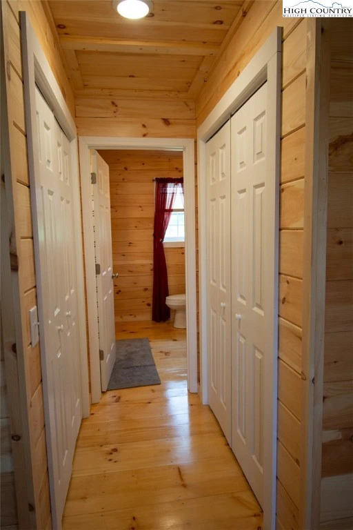 Image number 5 for the current listing