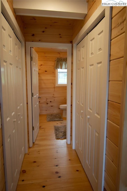 Image number 11 for the current listing