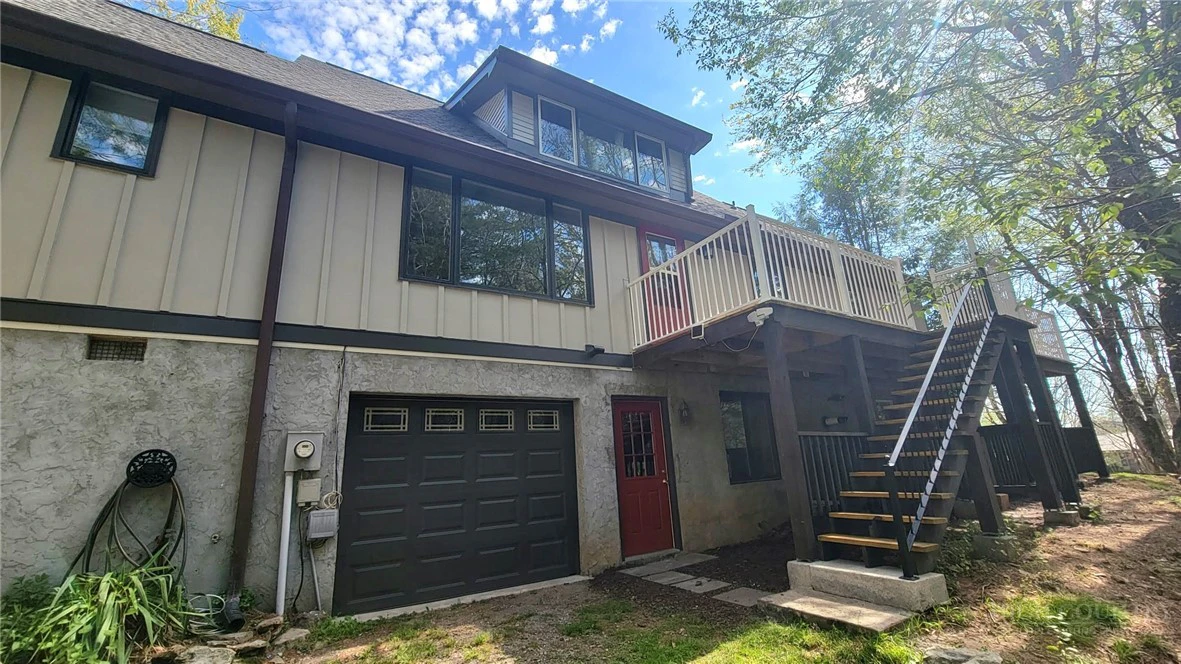 Image number 3 for the current listing