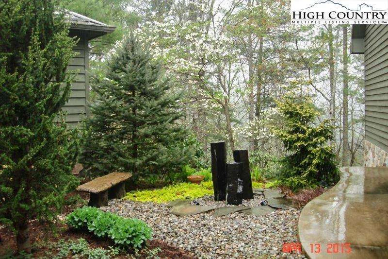 Image number 9 for the current listing