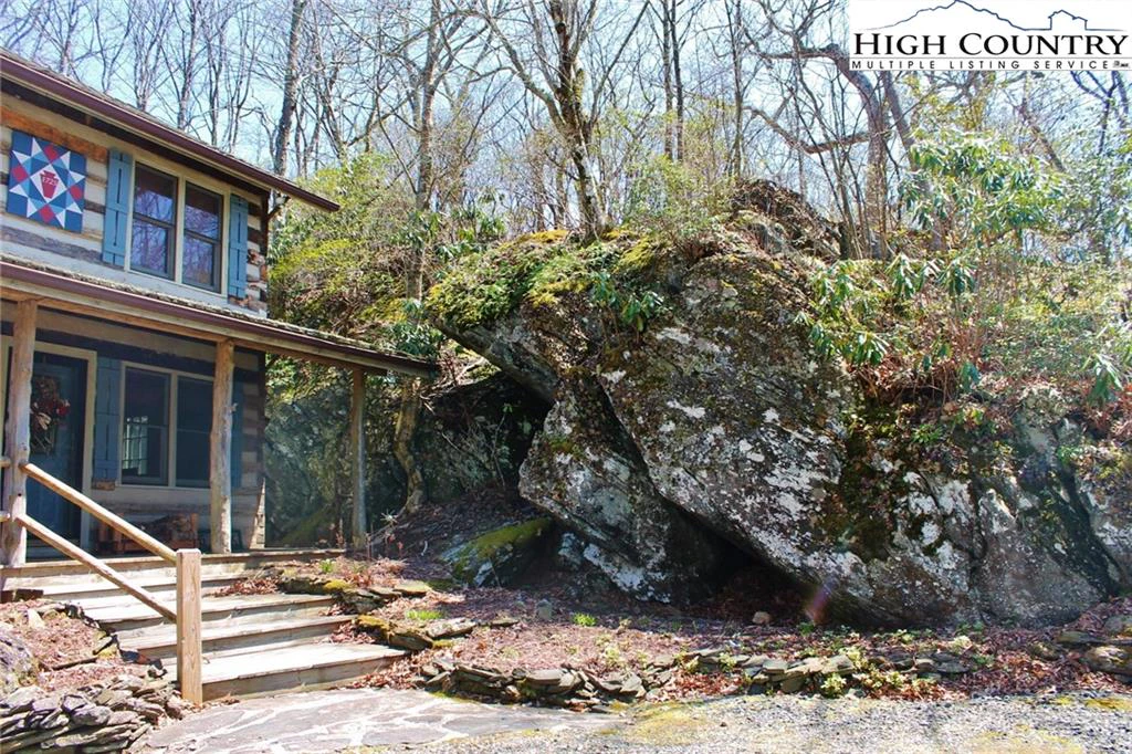 Image number 16 for the current listing