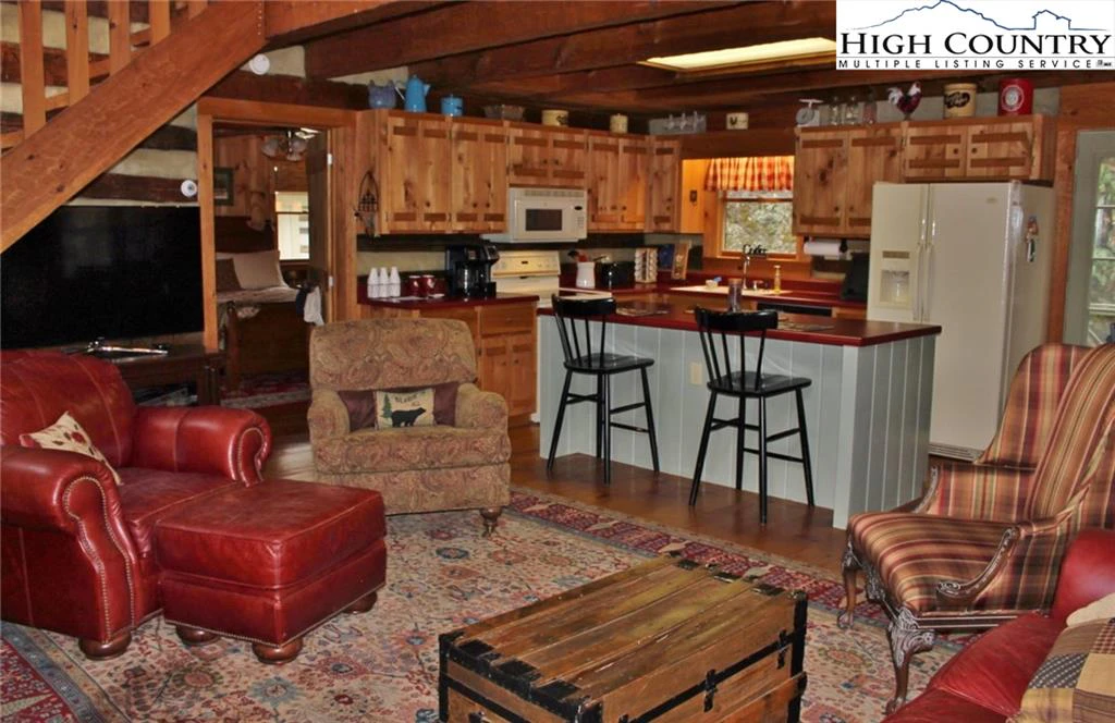 Image number 15 for the current listing