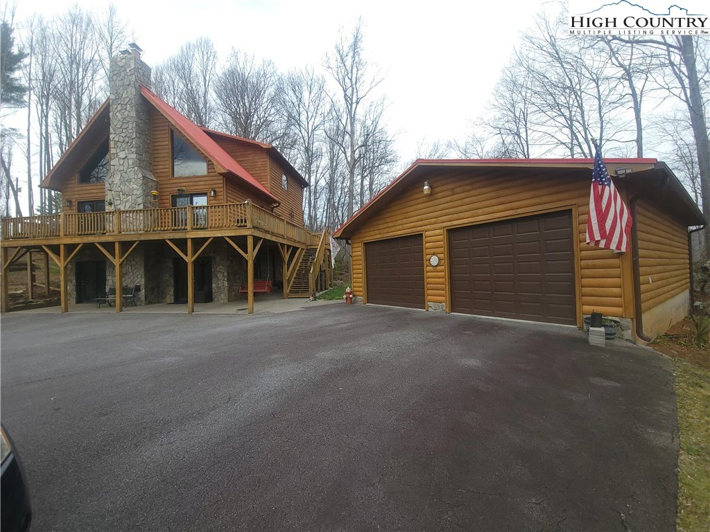 Image number 1 for the current listing
