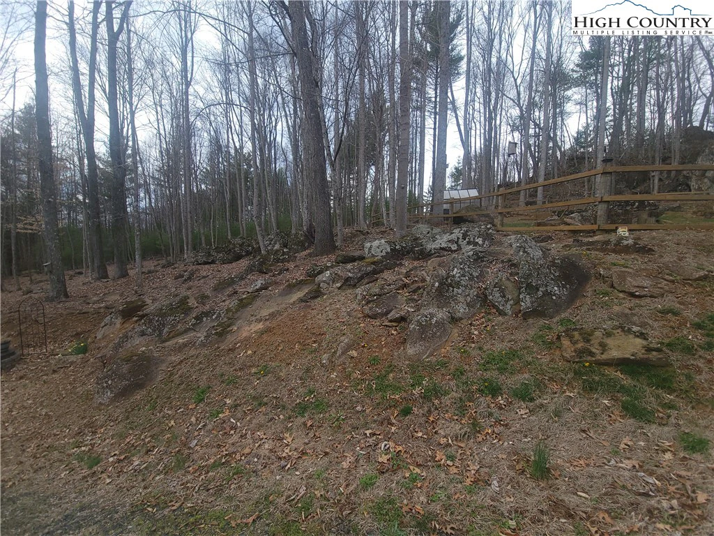 Image number 9 for the current listing