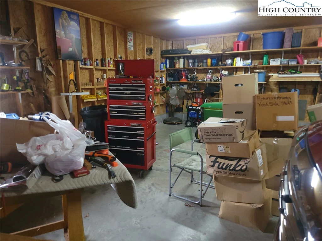 Image number 5 for the current listing