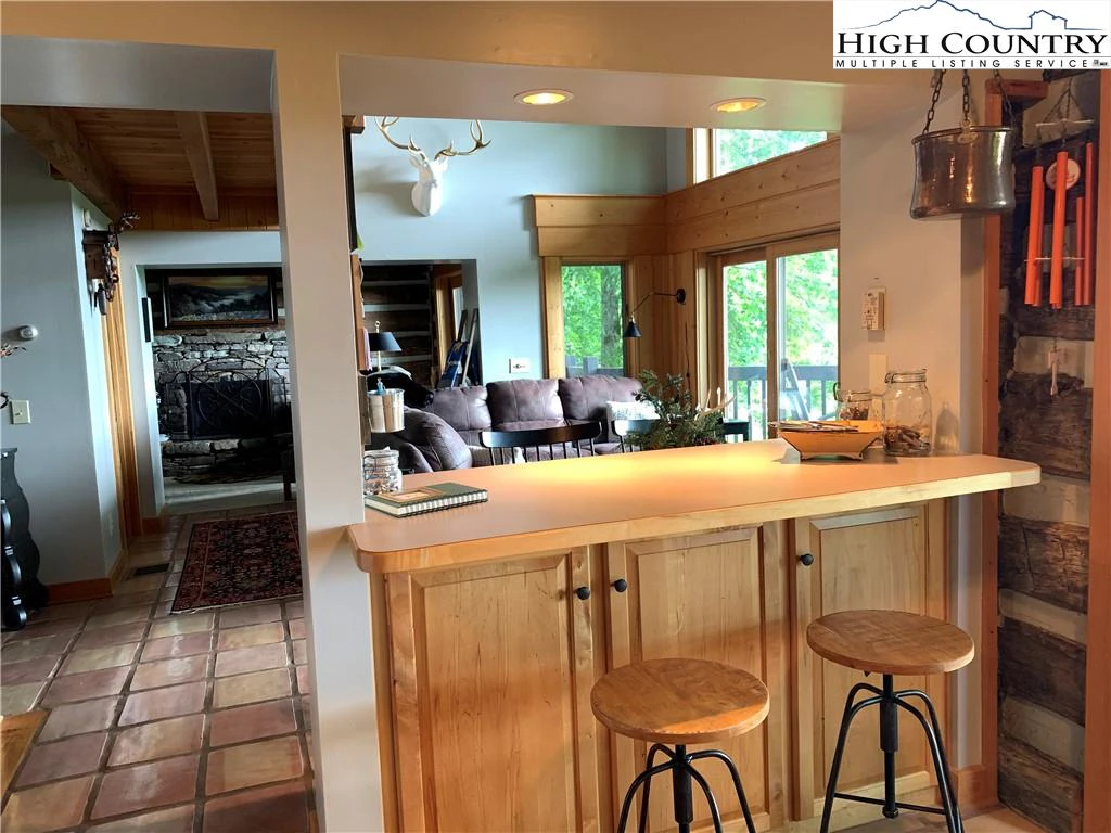Image number 18 for the current listing