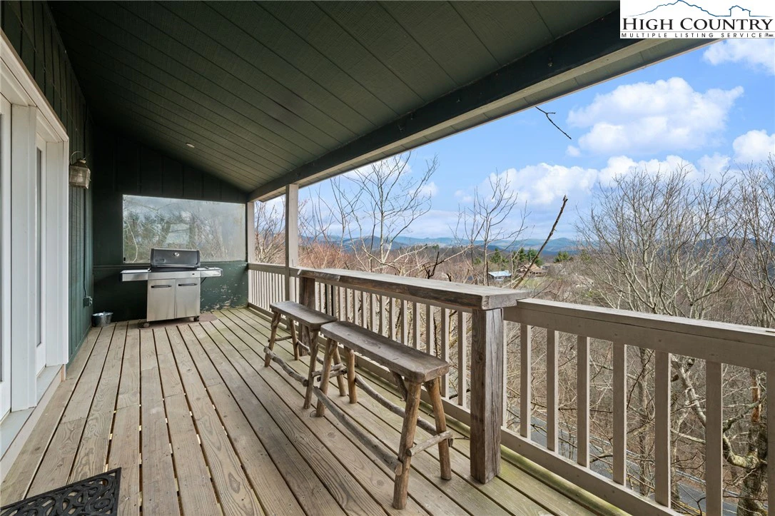 Image number 3 for the current listing