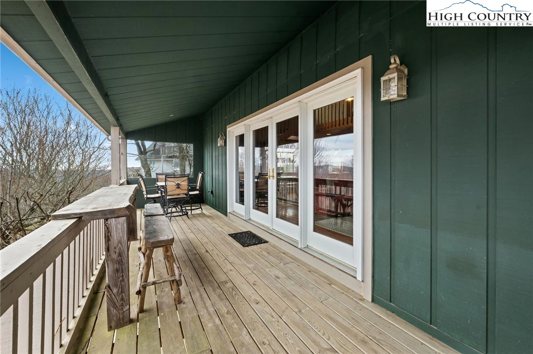 Image number 5 for the current listing