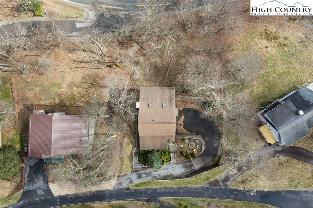 Image number 21 for the current listing