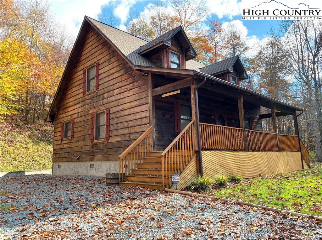 Image number 1 for the current listing