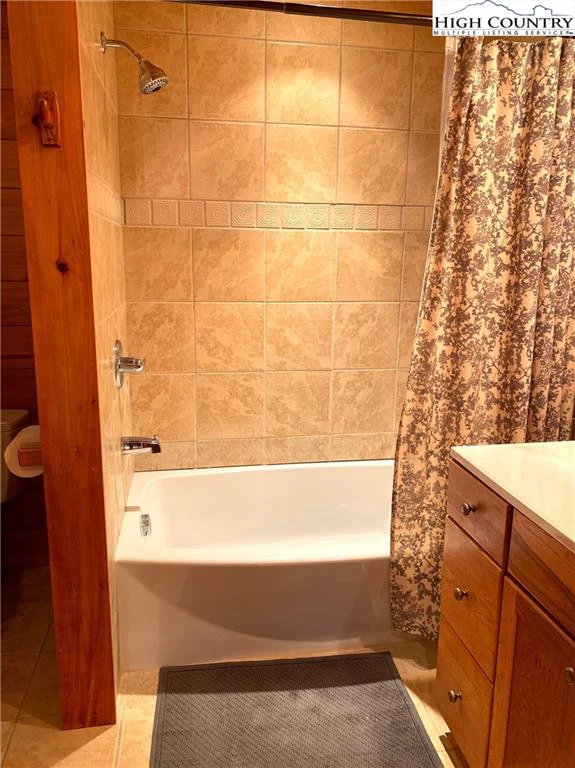 Image number 12 for the current listing