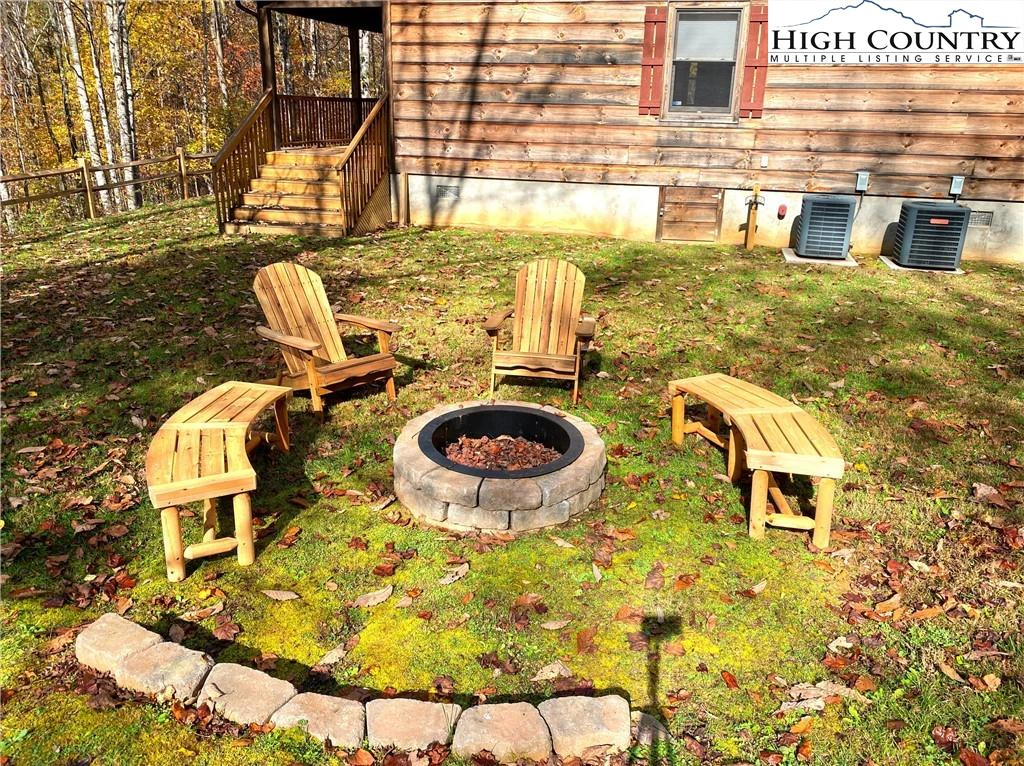 Image number 4 for the current listing