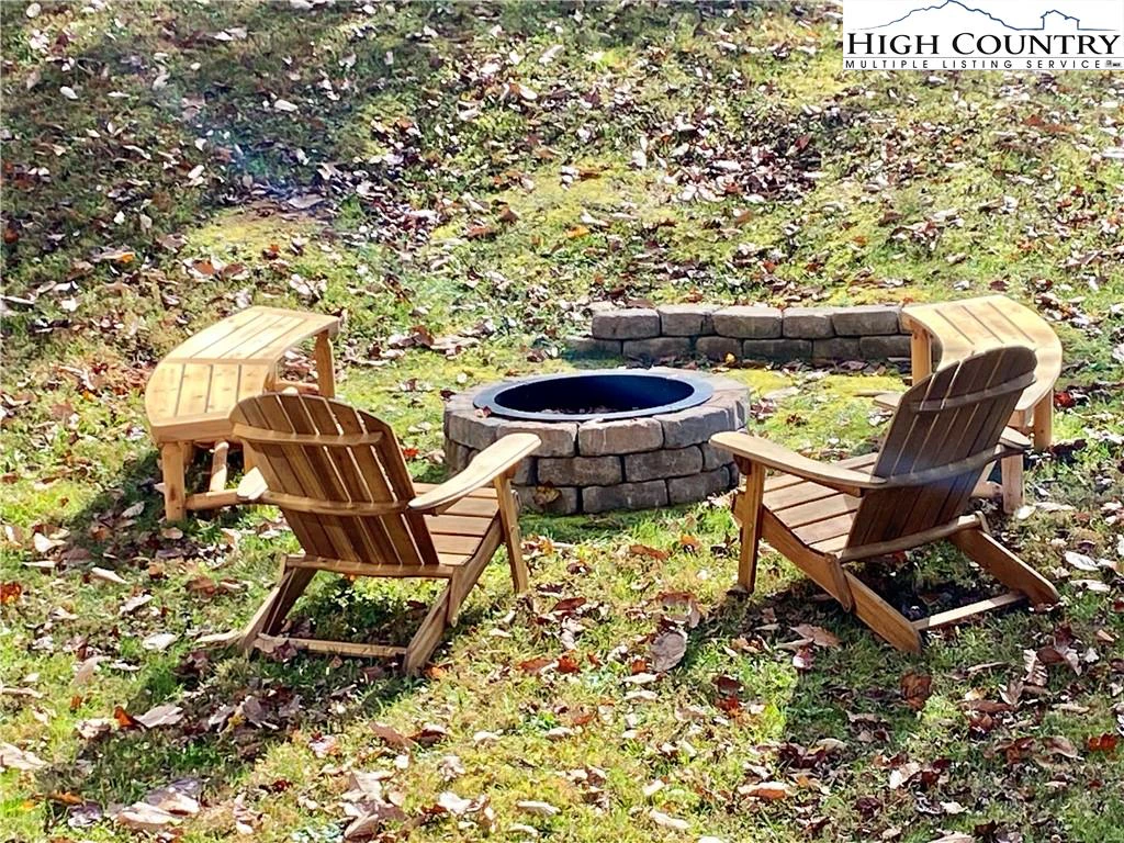 Image number 3 for the current listing