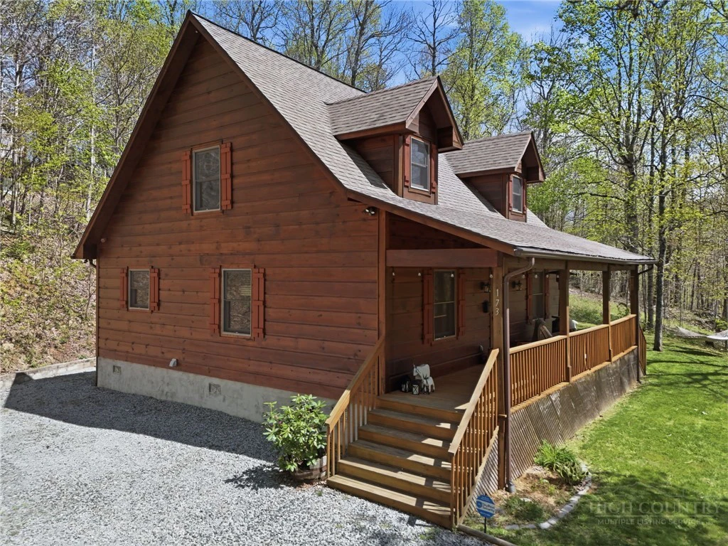 Image number 1 for the current listing
