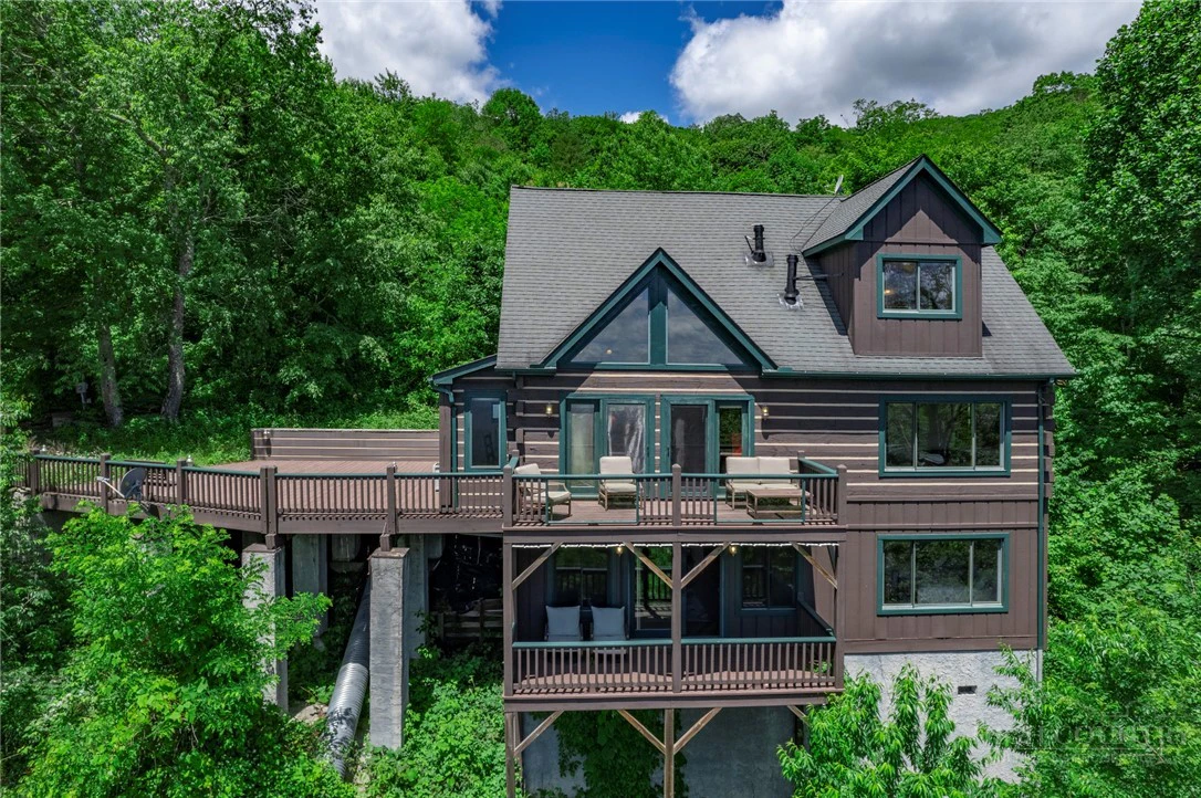 Image number 2 for the current listing