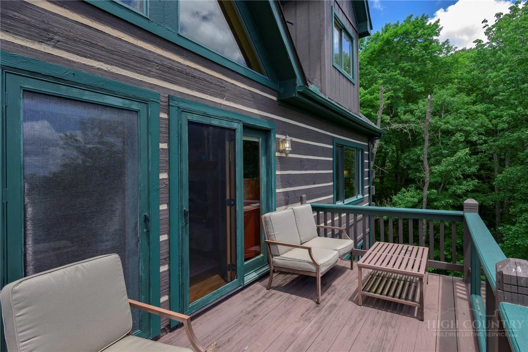 Image number 5 for the current listing