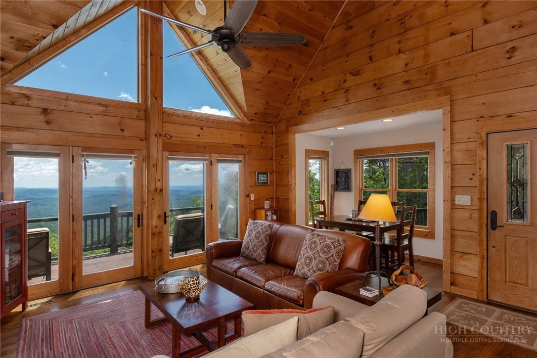 Image number 6 for the current listing