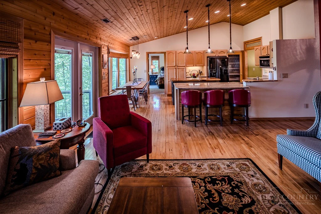 Image number 9 for the current listing