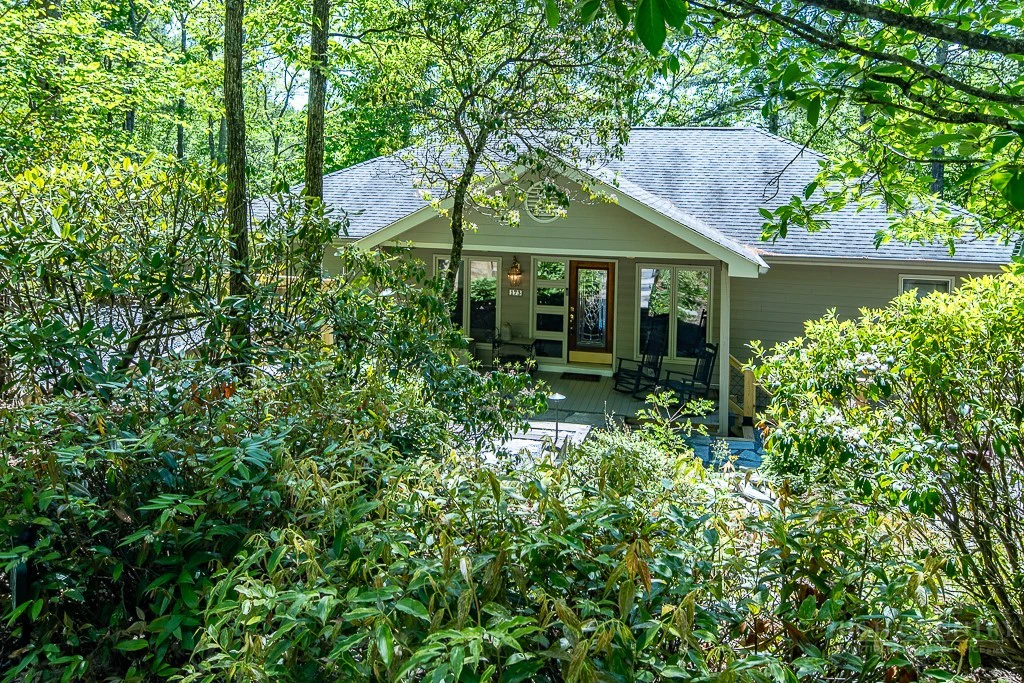 Image number 3 for the current listing