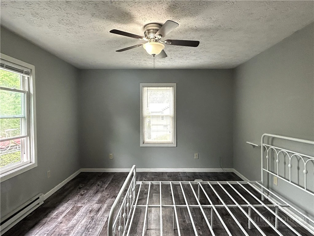 Image number 8 for the current listing