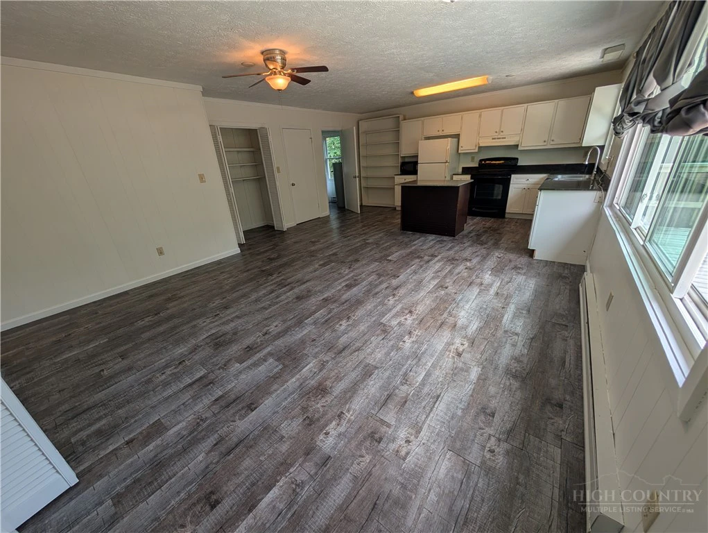 Image number 6 for the current listing