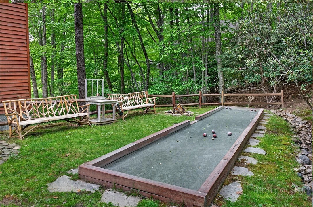 Image number 9 for the current listing