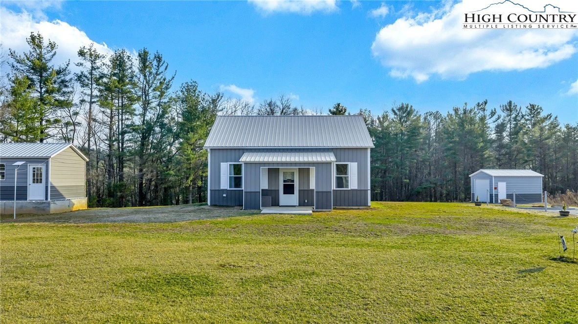 Image number 1 for the current listing