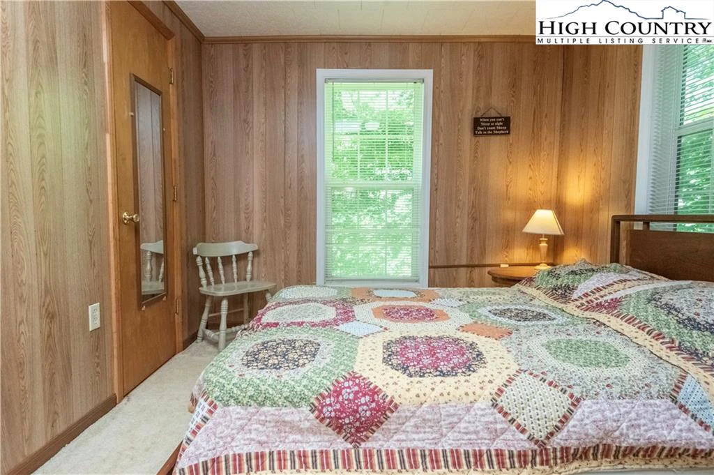 Image number 2 for the current listing