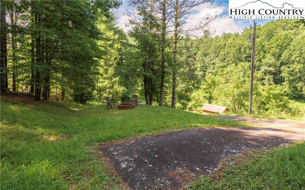 Image number 9 for the current listing