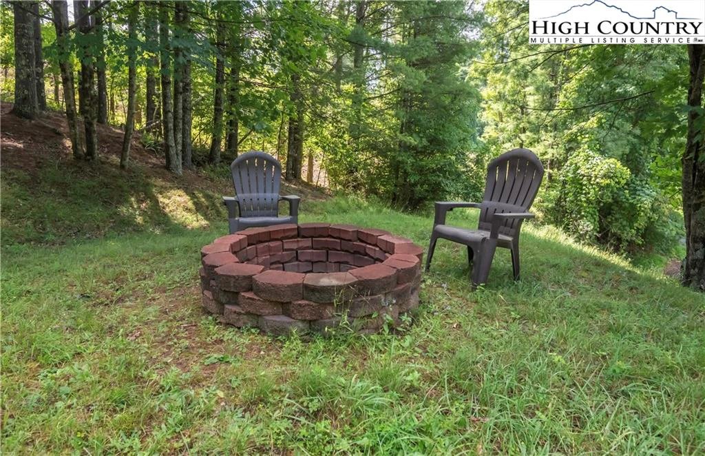Image number 7 for the current listing