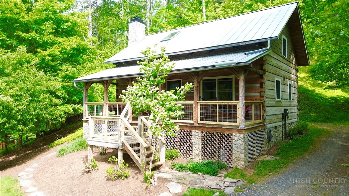 Image number 21 for the current listing