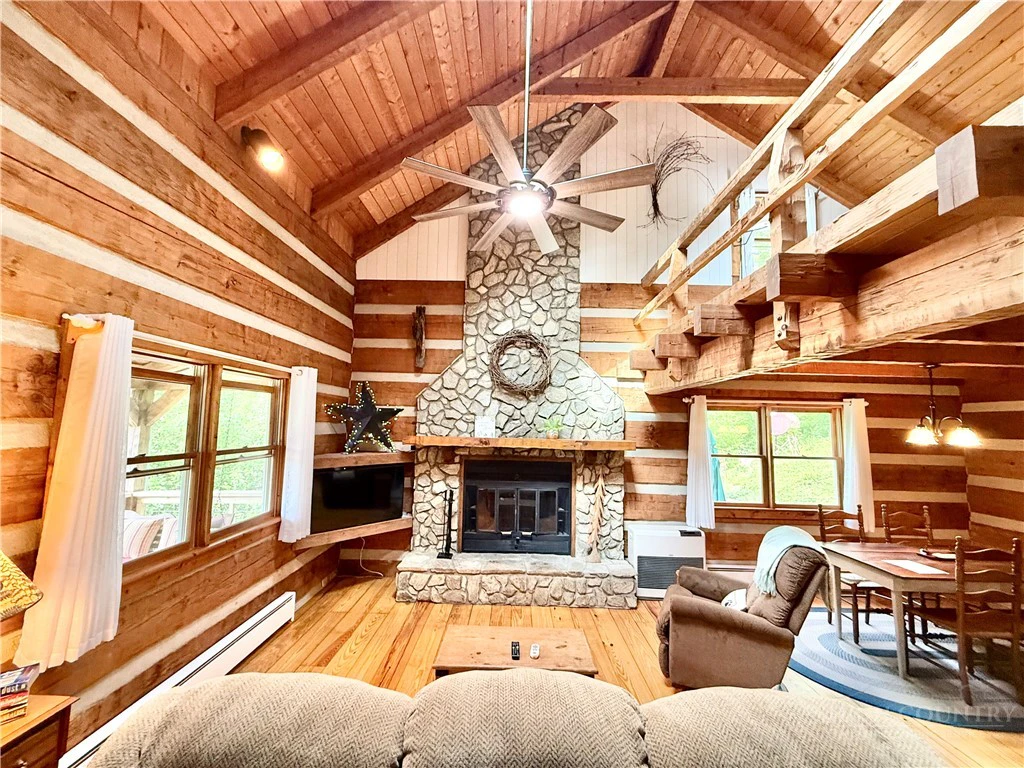 Image number 18 for the current listing