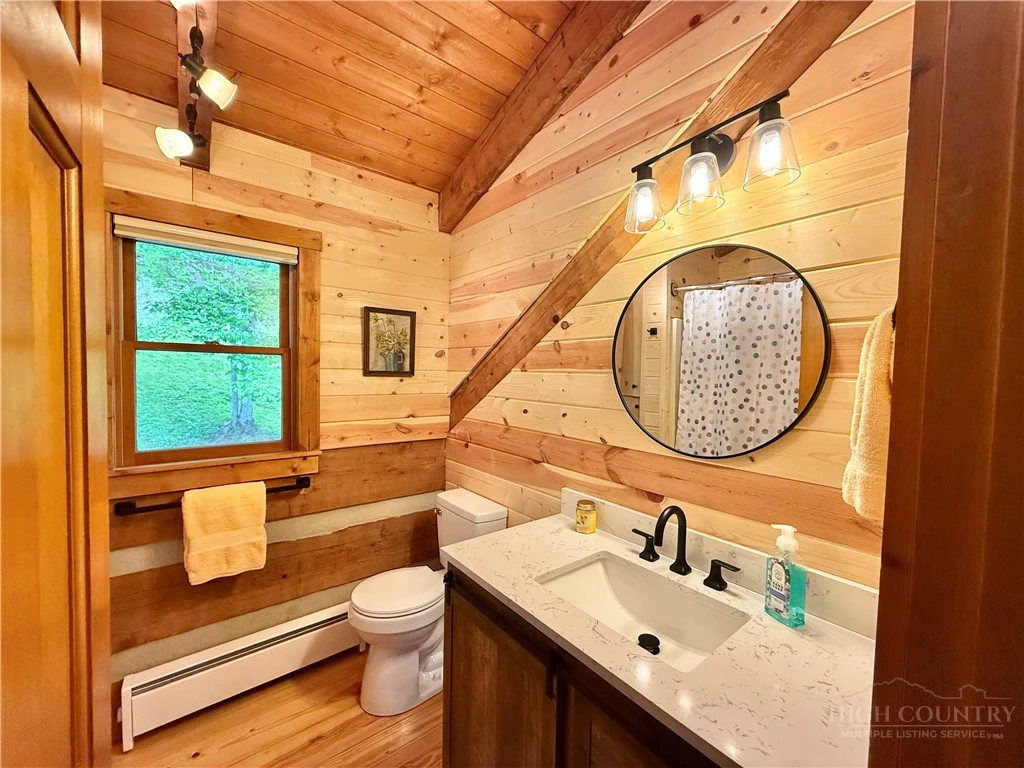 Image number 9 for the current listing