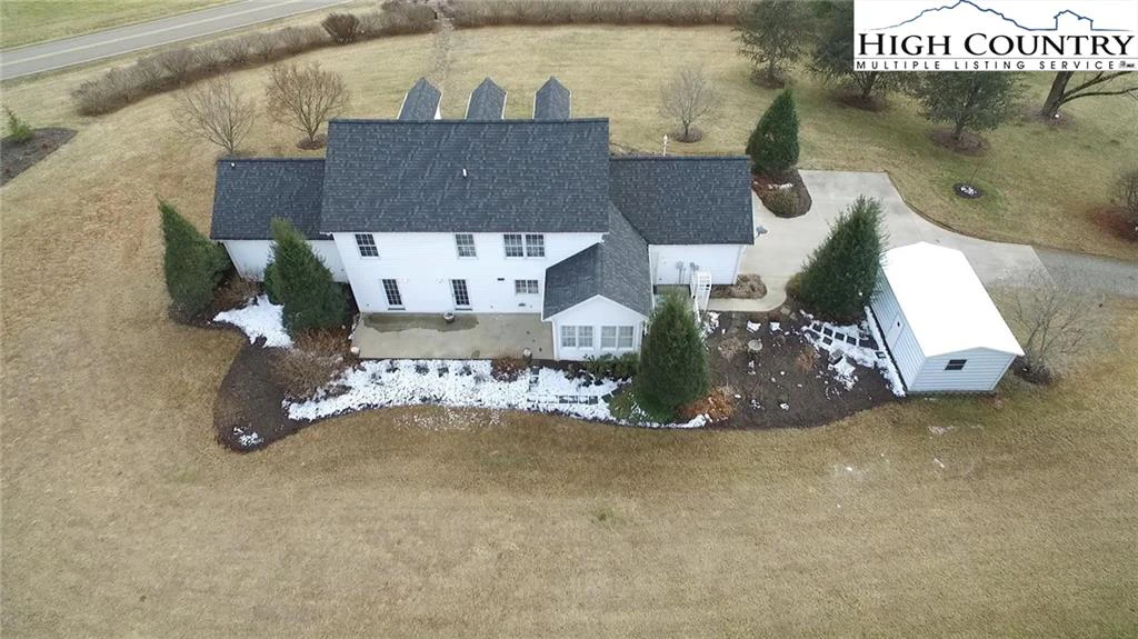 Image number 11 for the current listing