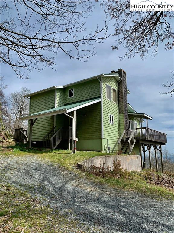Image number 19 for the current listing